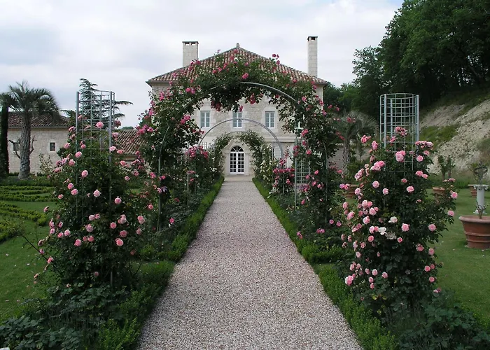 Château Lecusse - La Grande Roche - Hôtel, Spa, Boutique&Restaurant