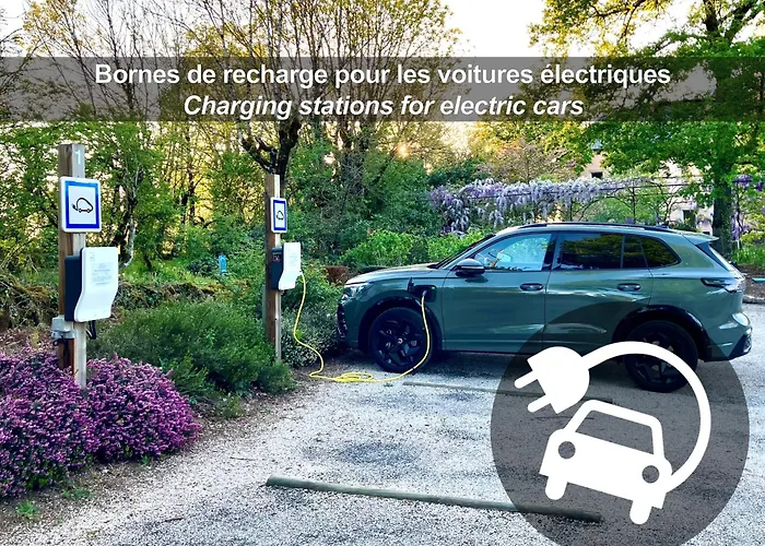 HÔTEL LA FERME DE BOURRAN - RODEZ - parking privé avec bornes pour voitures électriques