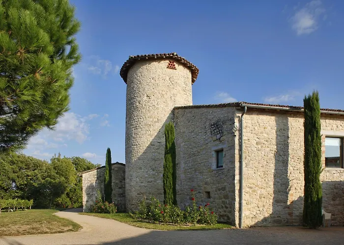 Chateau De Salettes